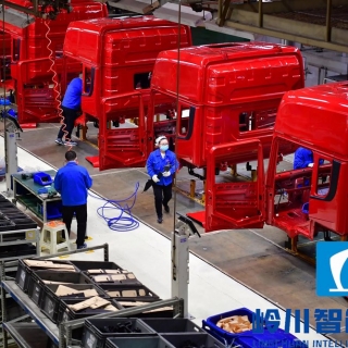 驾驶室装配流水线