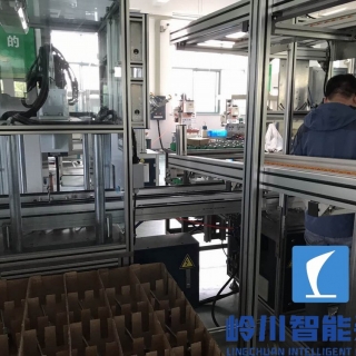 电动机自动拧紧机