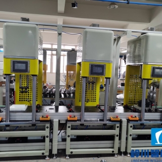 减速电机自动压装